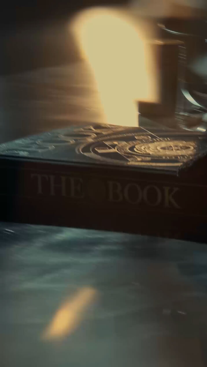 The Book」：究極の文明再構築ガイド - Hungry Minds